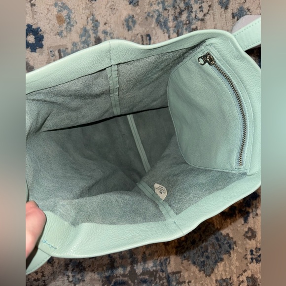 Leather Baggu Tote - Picture 5 of 7